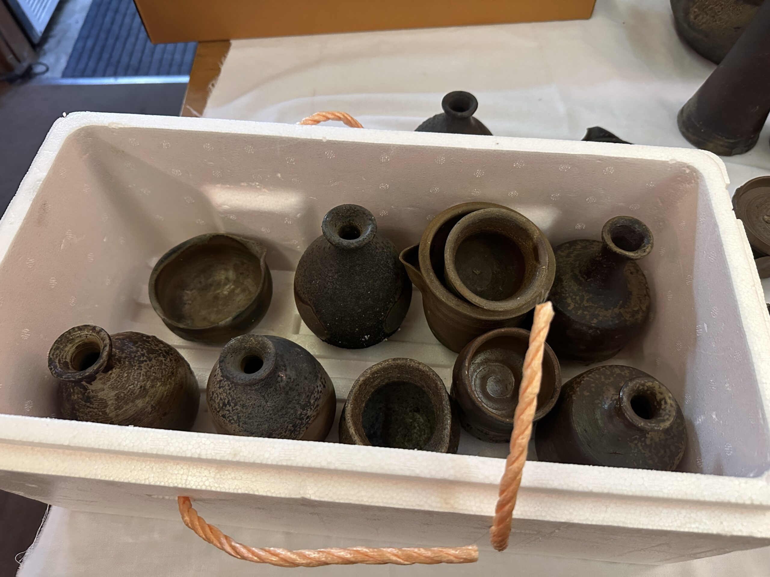 岡山市南区の遺品整理で出てきた備前焼の小壺や宝瓶
