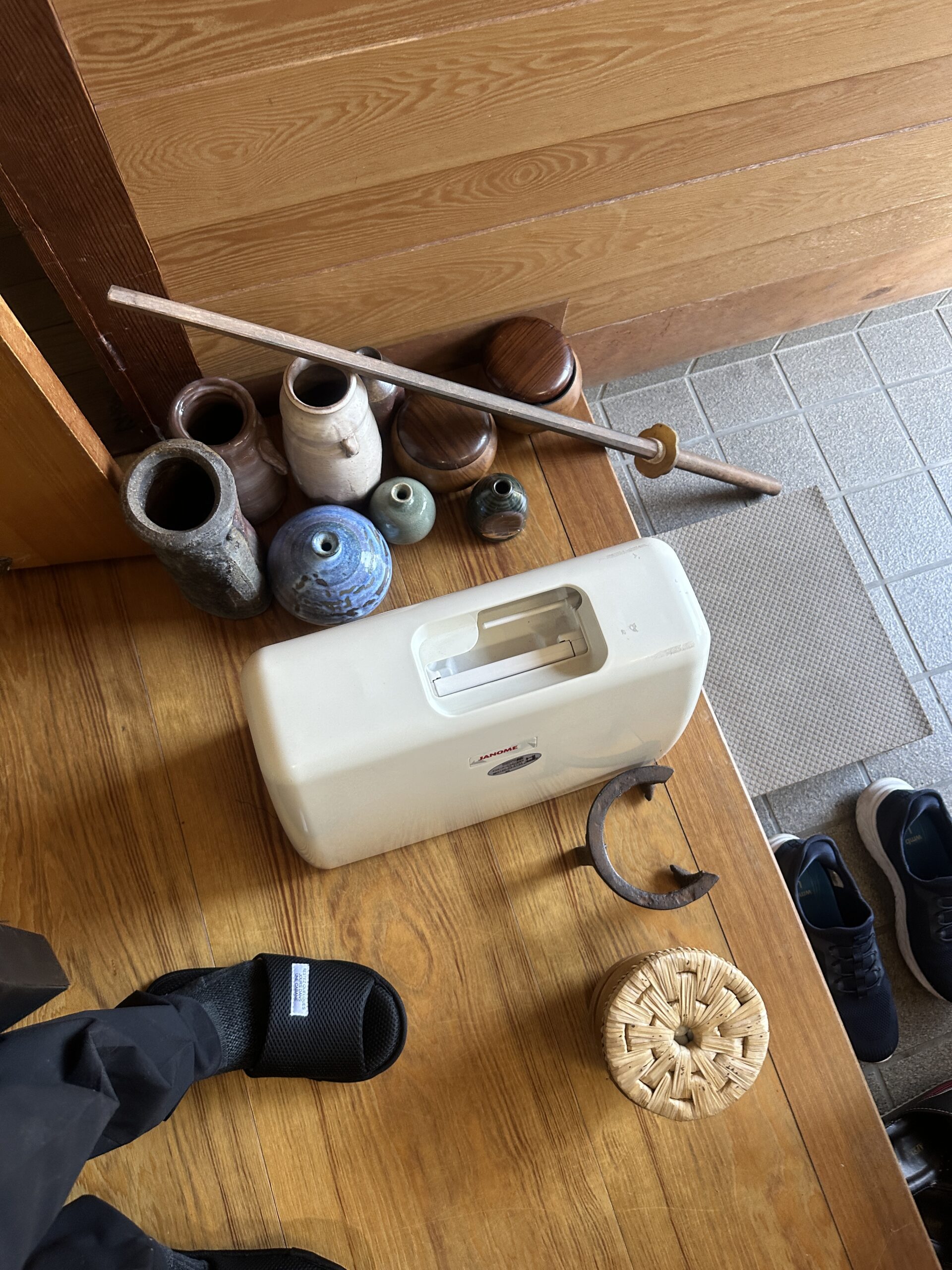 浅口市鴨川町のご実家整理で、備前焼の徳利・ぐい呑や茶道具をお