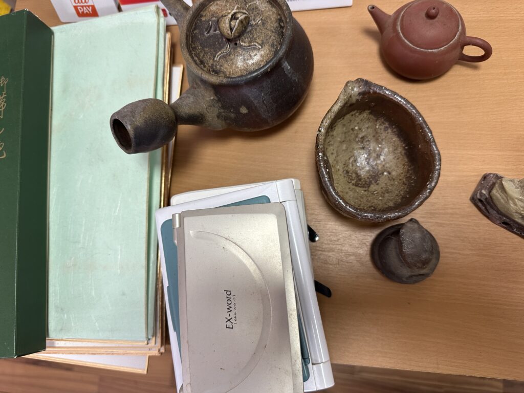 岡山市北区で中国の朱泥急須と備前焼の急須や印材を買取した事例|以前ご縁のあったお客様が知人宅の片づけを任されてのご依頼
