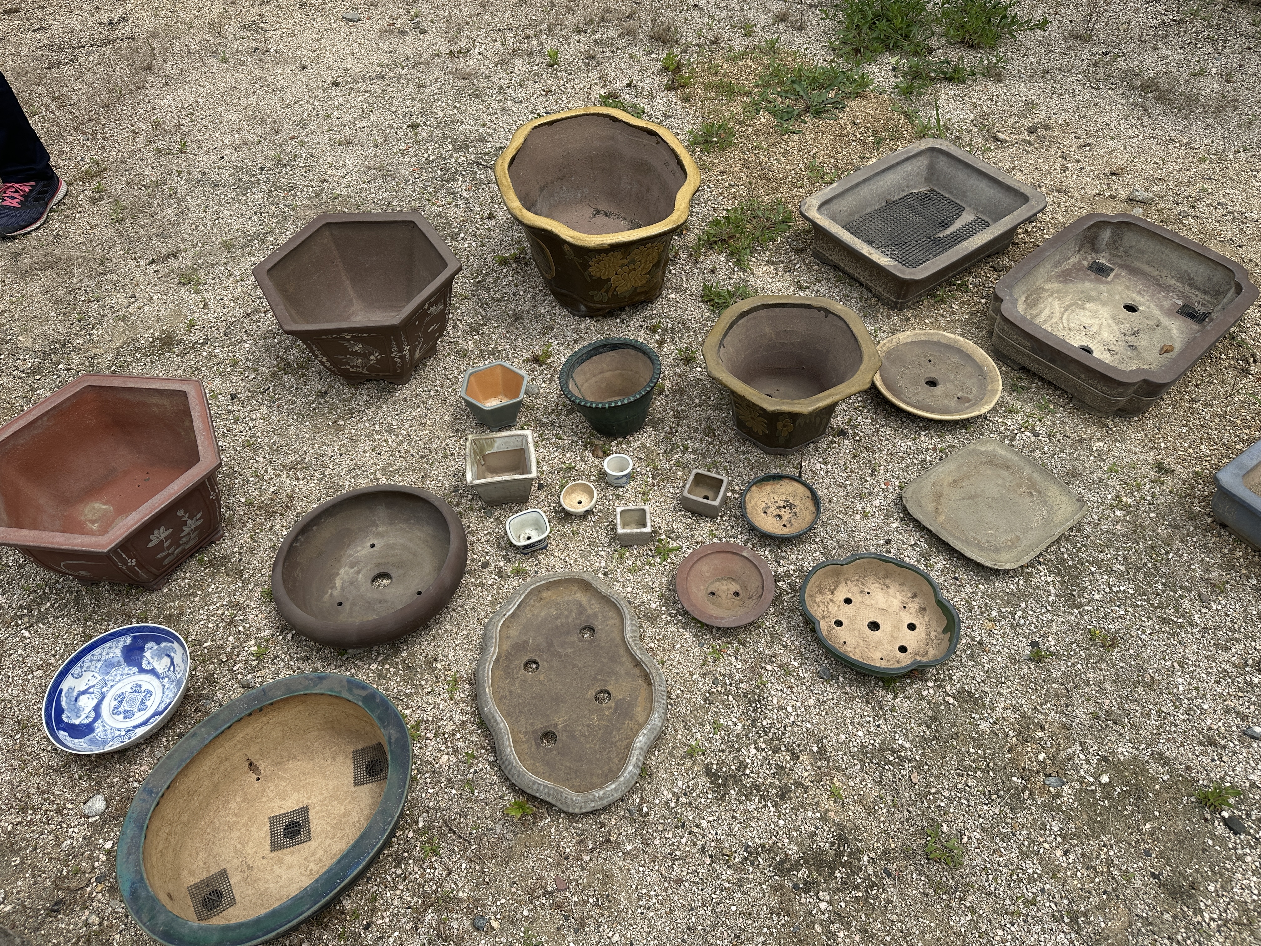 倉敷市内で盆栽鉢や古道具など買取させて頂きました。岡山県内の備前焼